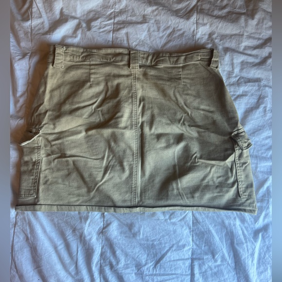 cute khaki skirt - Picture 2 of 3